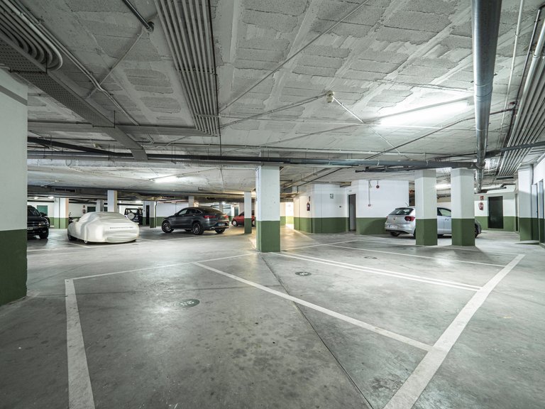 Apartment for Sale in Marbella - Puerto Banus, Marbella, Malaga 4