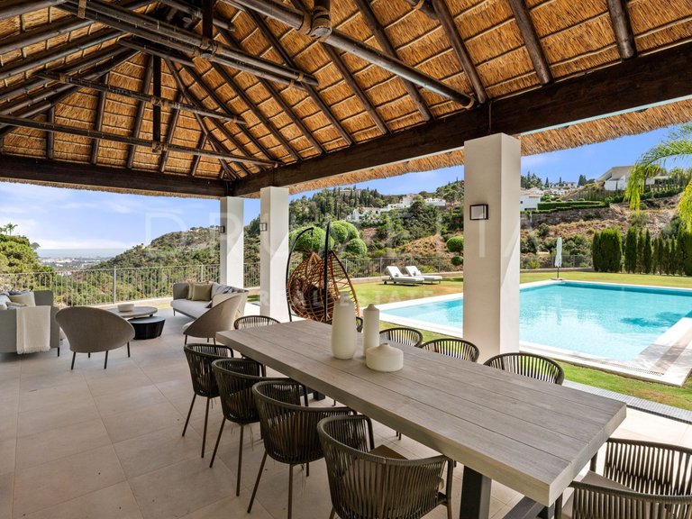 Villa for Sale in El Madroñal, Benahavis, Malaga 5