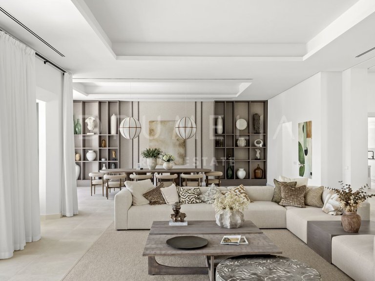 Villa for Sale in El Madroñal, Benahavis, Malaga 23