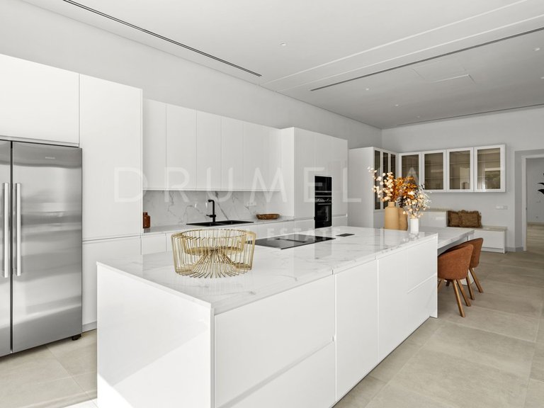 Villa for Sale in El Madroñal, Benahavis, Malaga 29