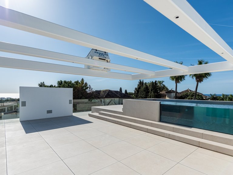 Villa for Sale in Nueva Andalucia, Marbella, Malaga 12