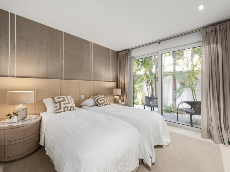 Villa for Sale in Marbella Golden Mile, Marbella, Malaga 47