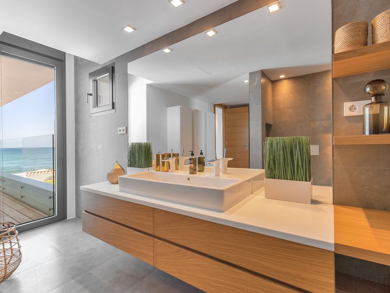 Villa for Sale in Marbella Este, Marbella, Malaga 16