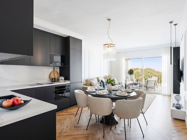 Penthouse for Sale in Altos de La Quinta, Benahavis, Malaga 17