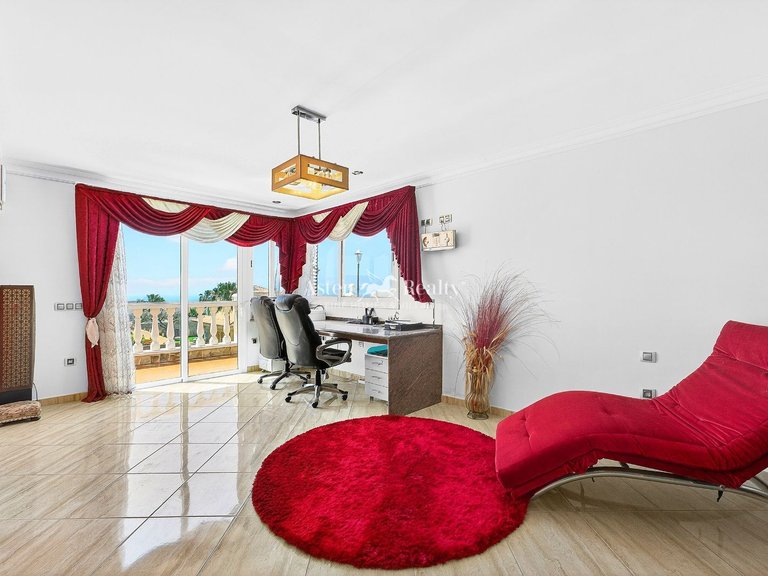 Villa for Sale in Playa Paraíso, Tenerife 26