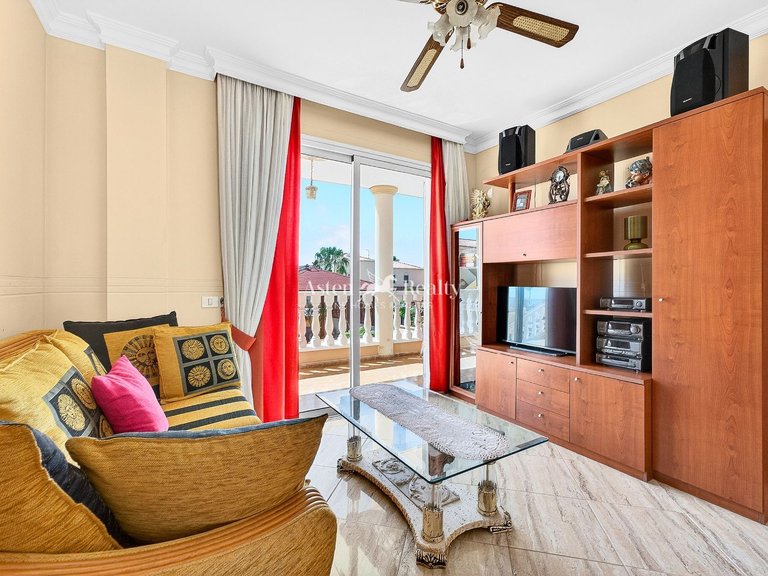 Villa for Sale in Playa Paraíso, Tenerife 34