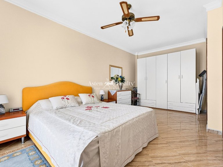 Villa for Sale in Playa Paraíso, Tenerife 37