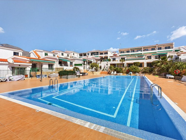 Town House for Sale in San Eugenio Bajo, Tenerife 25