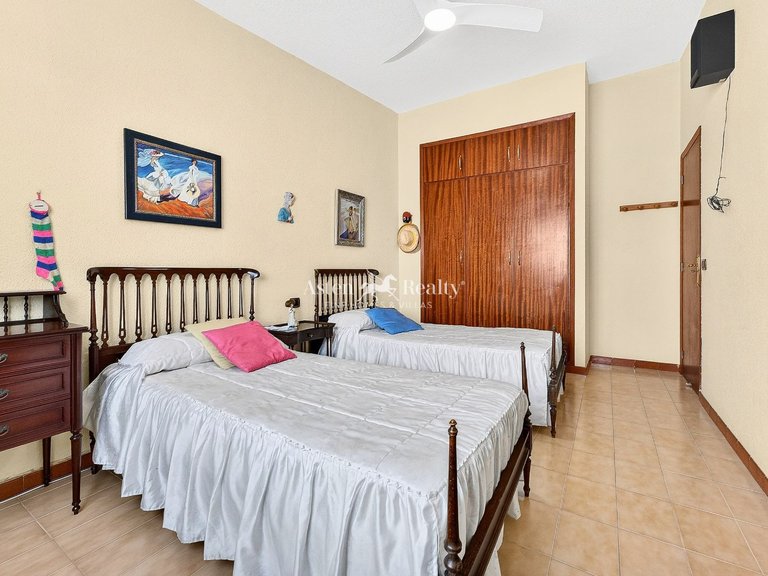 Town House for Sale in San Eugenio Bajo, Tenerife 14
