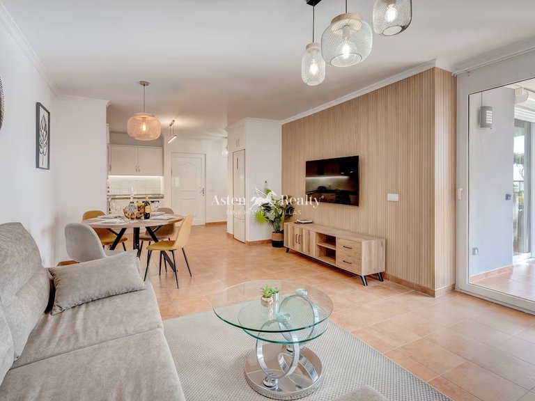 Apartment for Sale in Los Cristianos, Tenerife 7