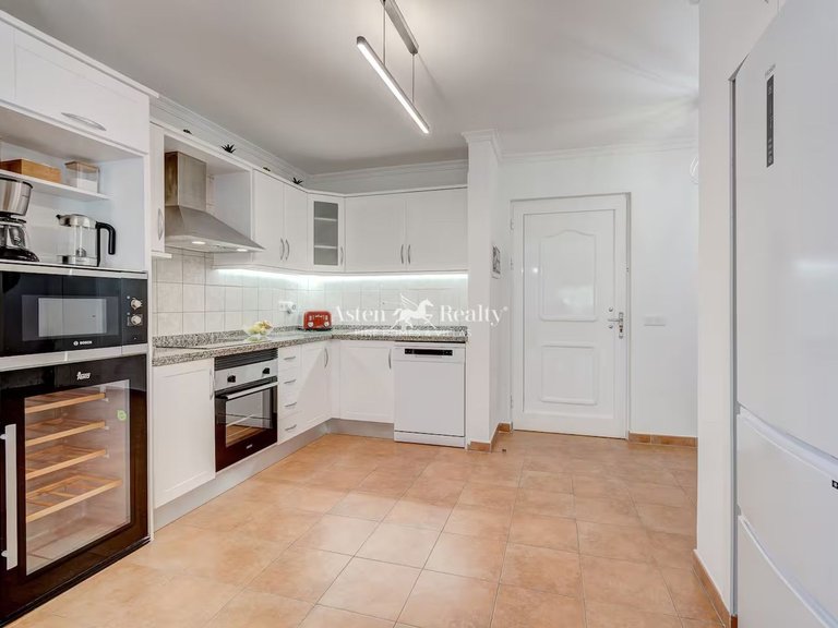 Apartment for Sale in Los Cristianos, Tenerife 10