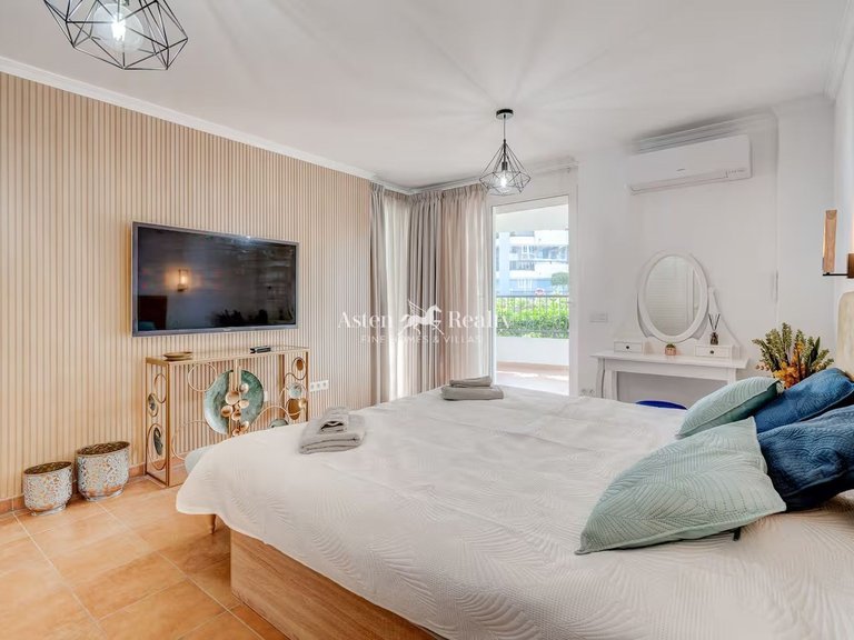 Apartment for Sale in Los Cristianos, Tenerife 12