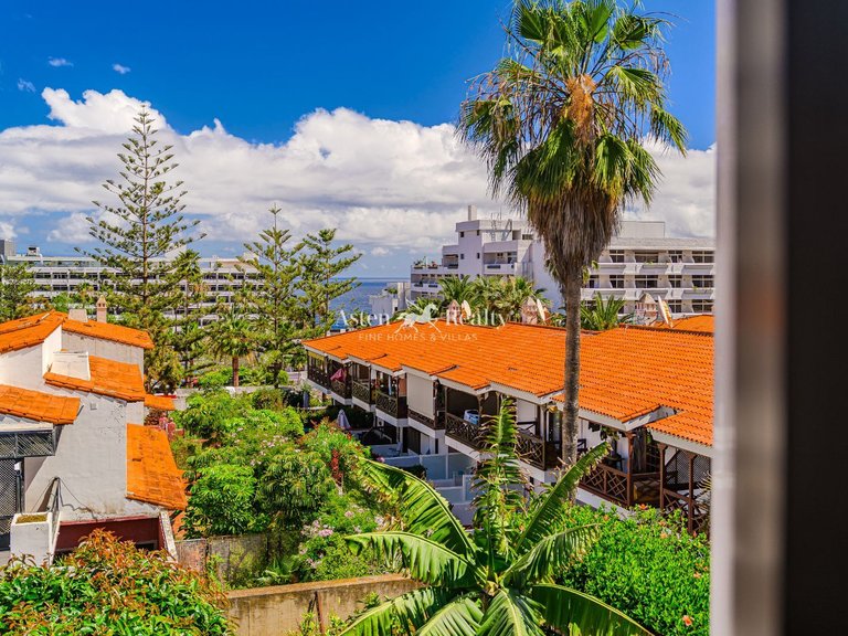 Villa for Sale in Puerto De La Cruz, Tenerife 28