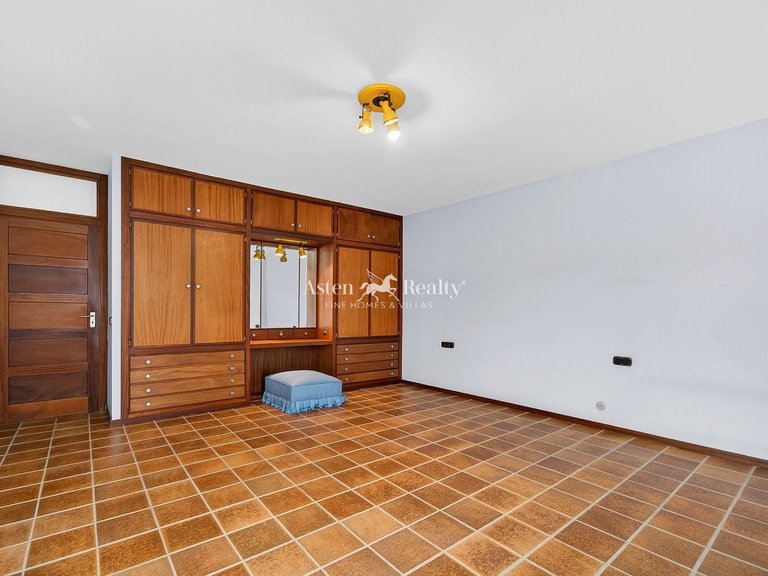 Villa for Sale in Puerto De La Cruz, Tenerife 37