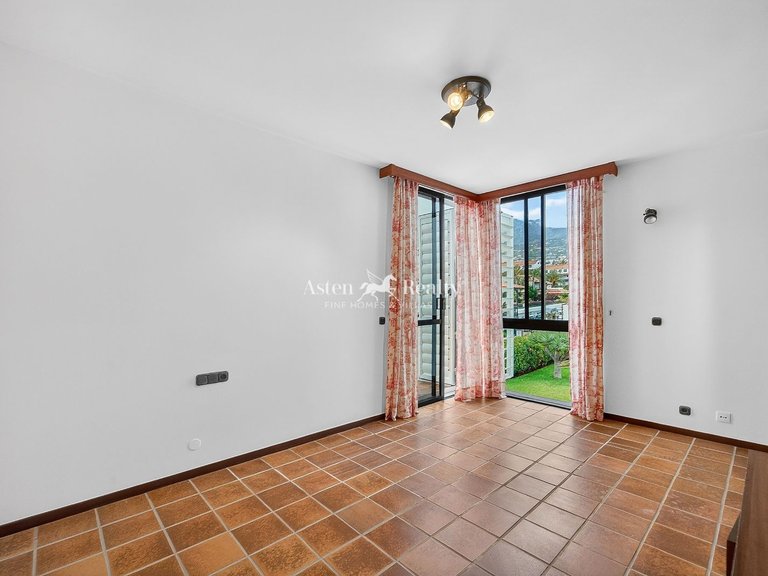 Villa for Sale in Puerto De La Cruz, Tenerife 39
