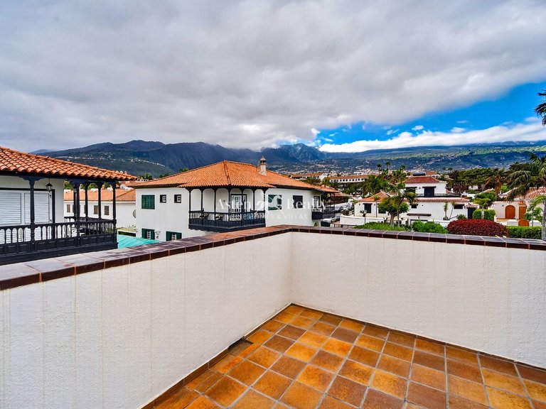 Villa for Sale in Puerto De La Cruz, Tenerife 41