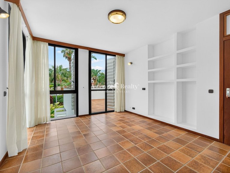 Villa for Sale in Puerto De La Cruz, Tenerife 45
