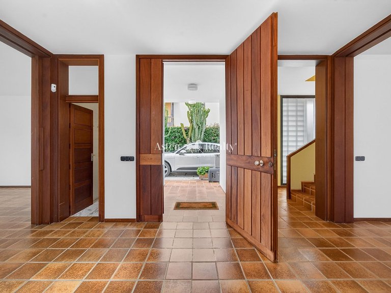 Villa for Sale in Puerto De La Cruz, Tenerife 8