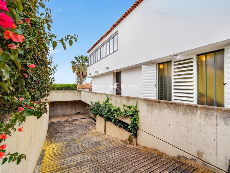 Villa for Sale in Puerto De La Cruz, Tenerife 4