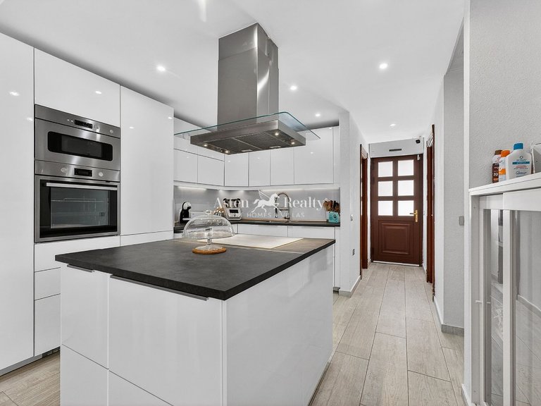 Town House for Sale in Torviscas Alto, Tenerife 10
