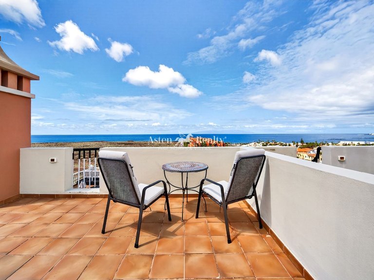 Penthouse for Sale in Palm-mar, Tenerife 5