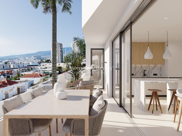 Apartment for Sale in Playa De Las Américas, Tenerife 1