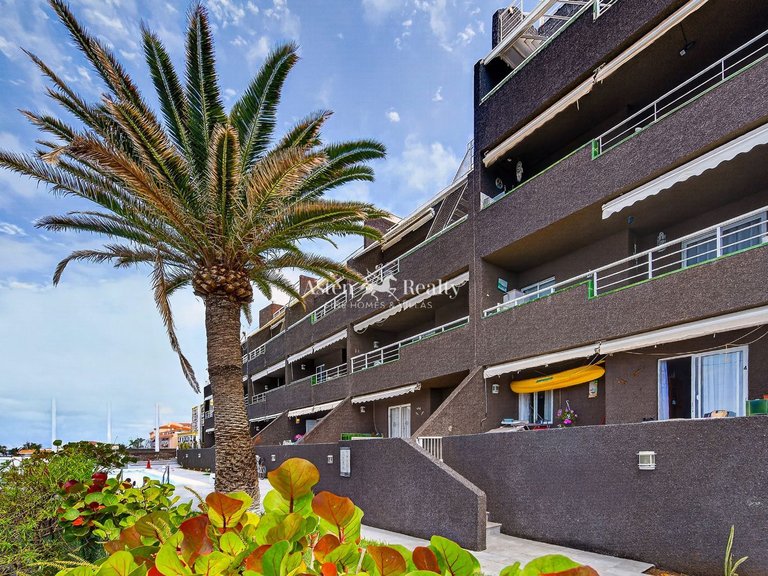 Apartment for Sale in Acantilados De Los Gigantes, Tenerife 3