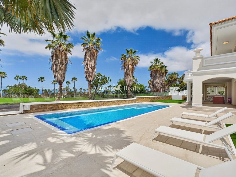 Villa for Sale in La Caleta, Tenerife 16