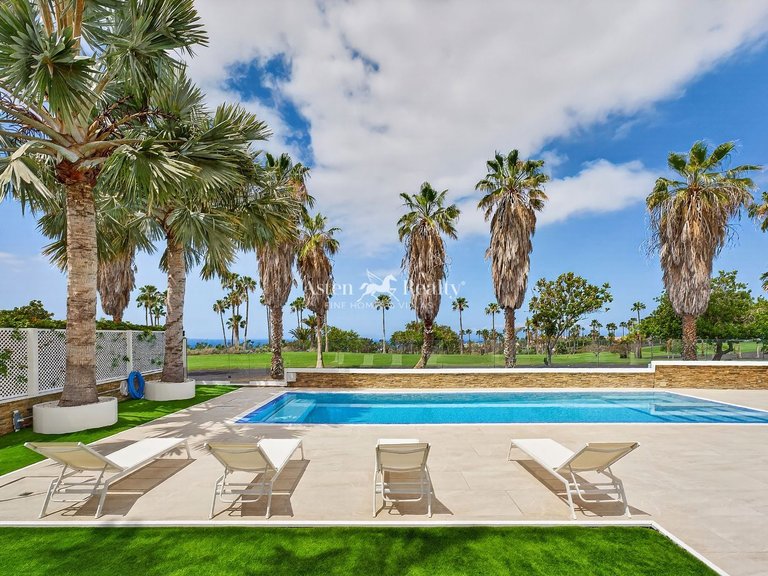 Villa for Sale in La Caleta, Tenerife 17