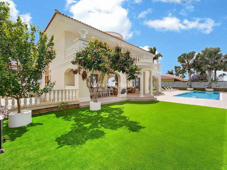 Villa for Sale in La Caleta, Tenerife 22