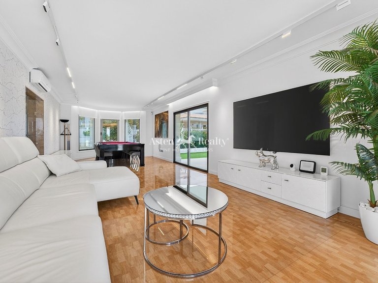 Villa for Sale in La Caleta, Tenerife 8
