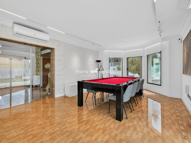 Villa for Sale in La Caleta, Tenerife 13