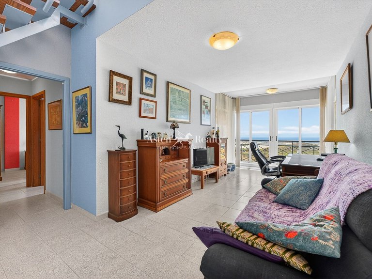 Penthouse for Sale in Parque La Reina, Tenerife 13