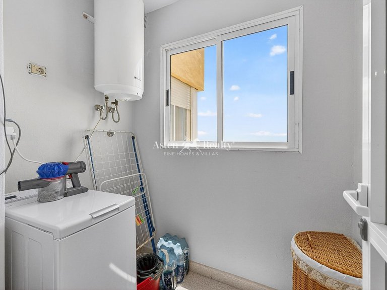 Penthouse for Sale in Parque La Reina, Tenerife 16