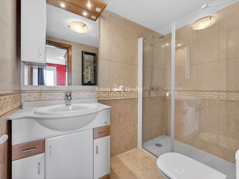 Penthouse for Sale in Parque La Reina, Tenerife 23