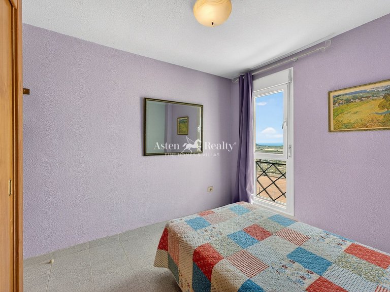 Penthouse for Sale in Parque La Reina, Tenerife 24