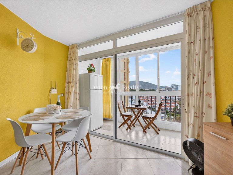 Apartment for Sale in Playa De Las Américas, Tenerife 1