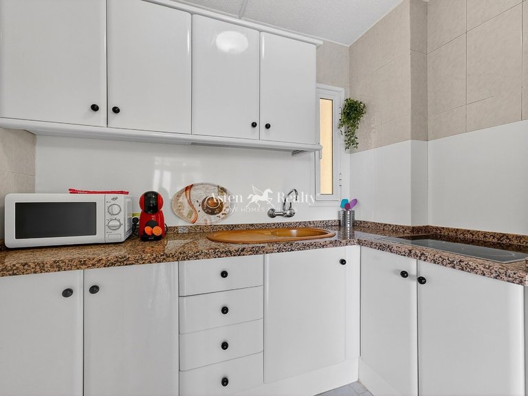 Apartment for Sale in Playa De Las Américas, Tenerife 8