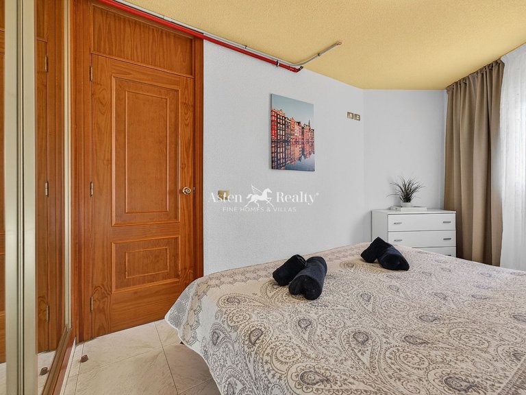 Apartment for Sale in Playa De Las Américas, Tenerife 11