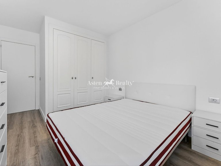 Apartment for Sale in Playa Paraíso, Tenerife 9