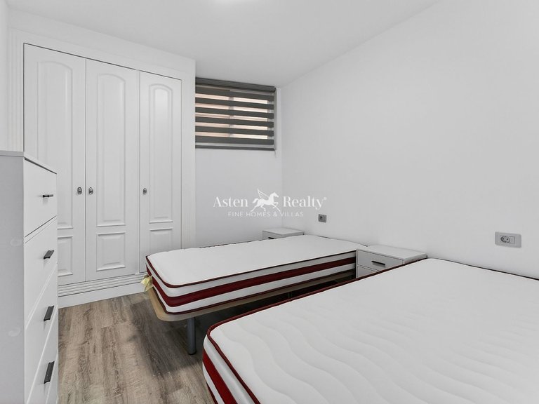 Apartment for Sale in Playa Paraíso, Tenerife 11