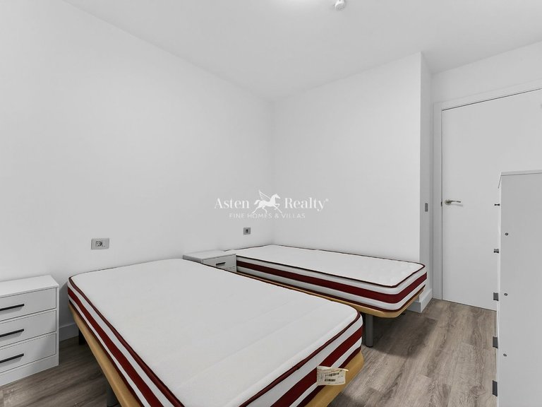 Apartment for Sale in Playa Paraíso, Tenerife 12