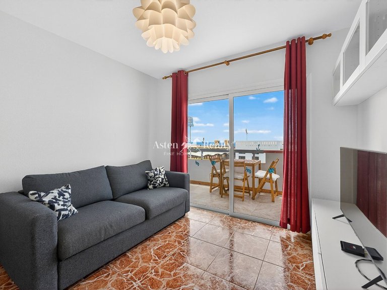 Apartment for Sale in Playa De Las Américas, Tenerife 4