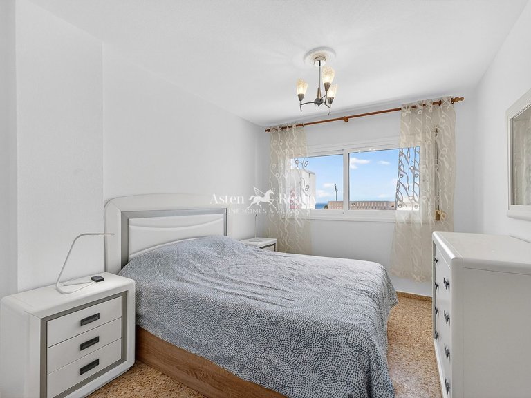 Apartment for Sale in Playa De Las Américas, Tenerife 11