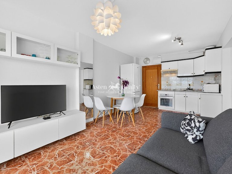 Apartment for Sale in Playa De Las Américas, Tenerife 7