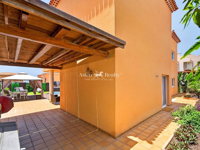 Villa for Sale in Puerto De Santiago, Tenerife 8