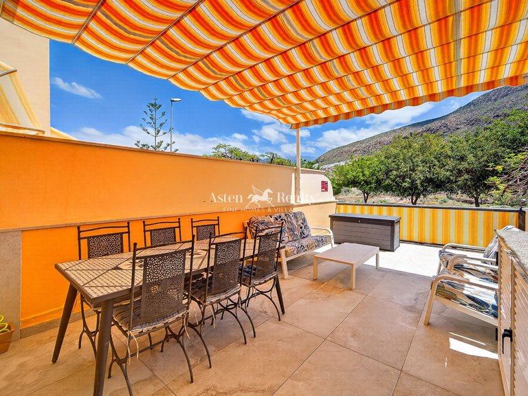 Town House for Sale in Los Cristianos, Tenerife 3