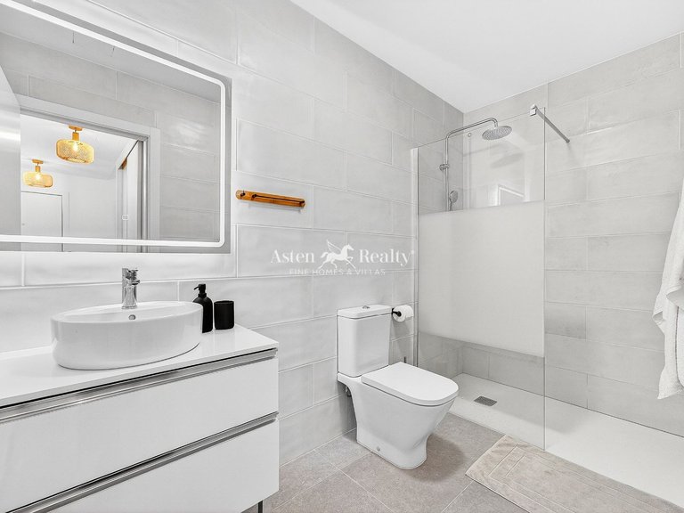 Apartment for Sale in Playa San Juan, Tenerife 18