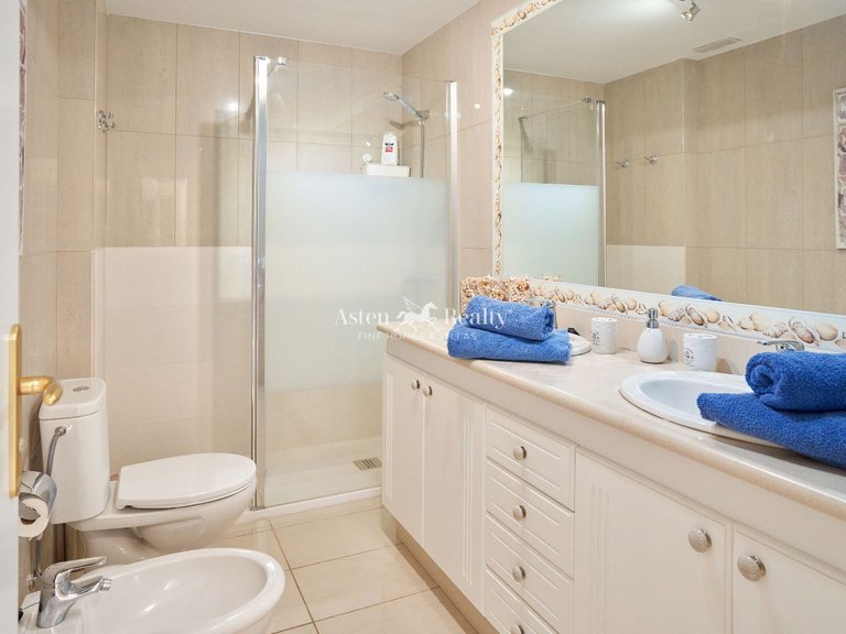 Penthouse for Sale in Playa Del Duque, Tenerife 21