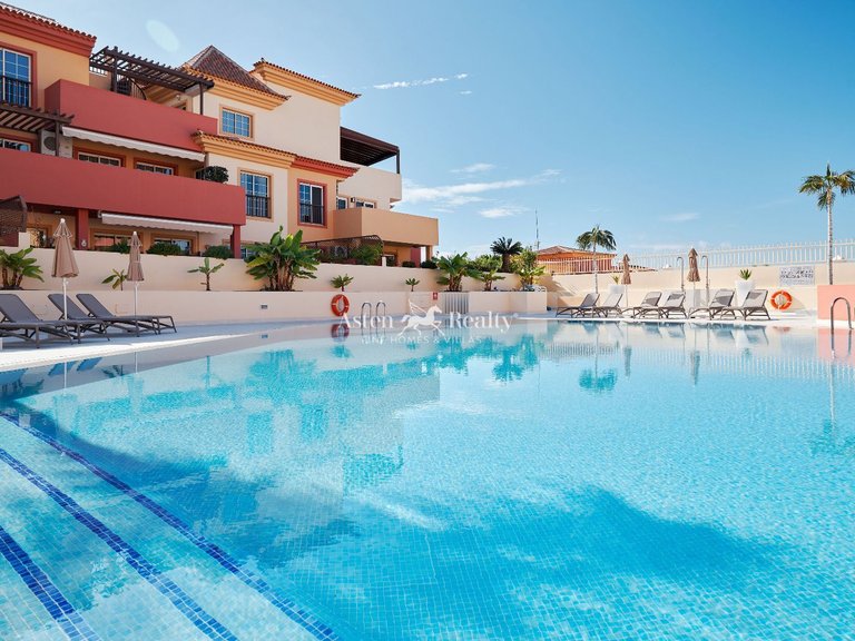Penthouse for Sale in Playa Del Duque, Tenerife 31